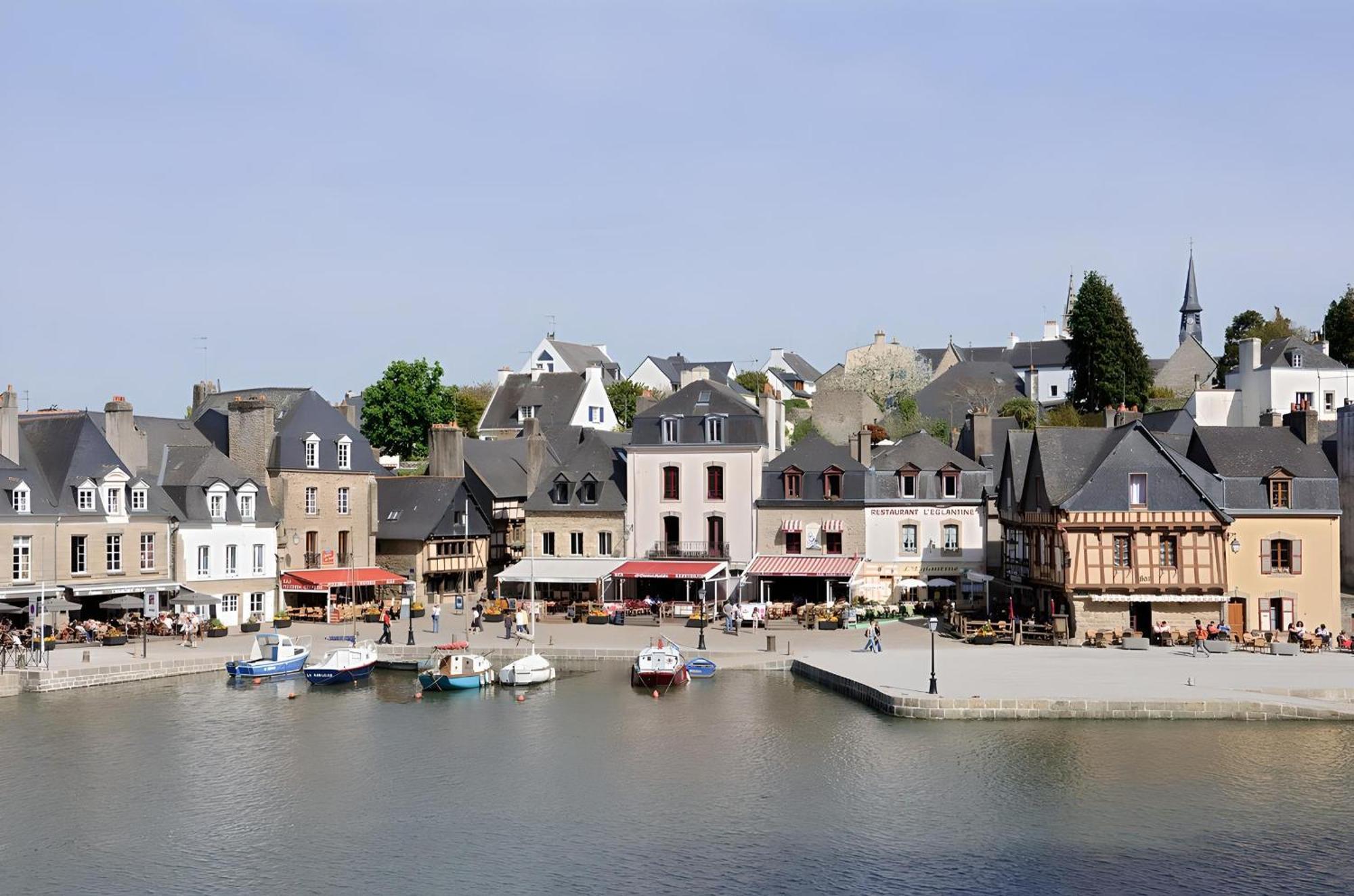 grand studio avec parking à 10 minutes des plages Lorient Extérieur photo